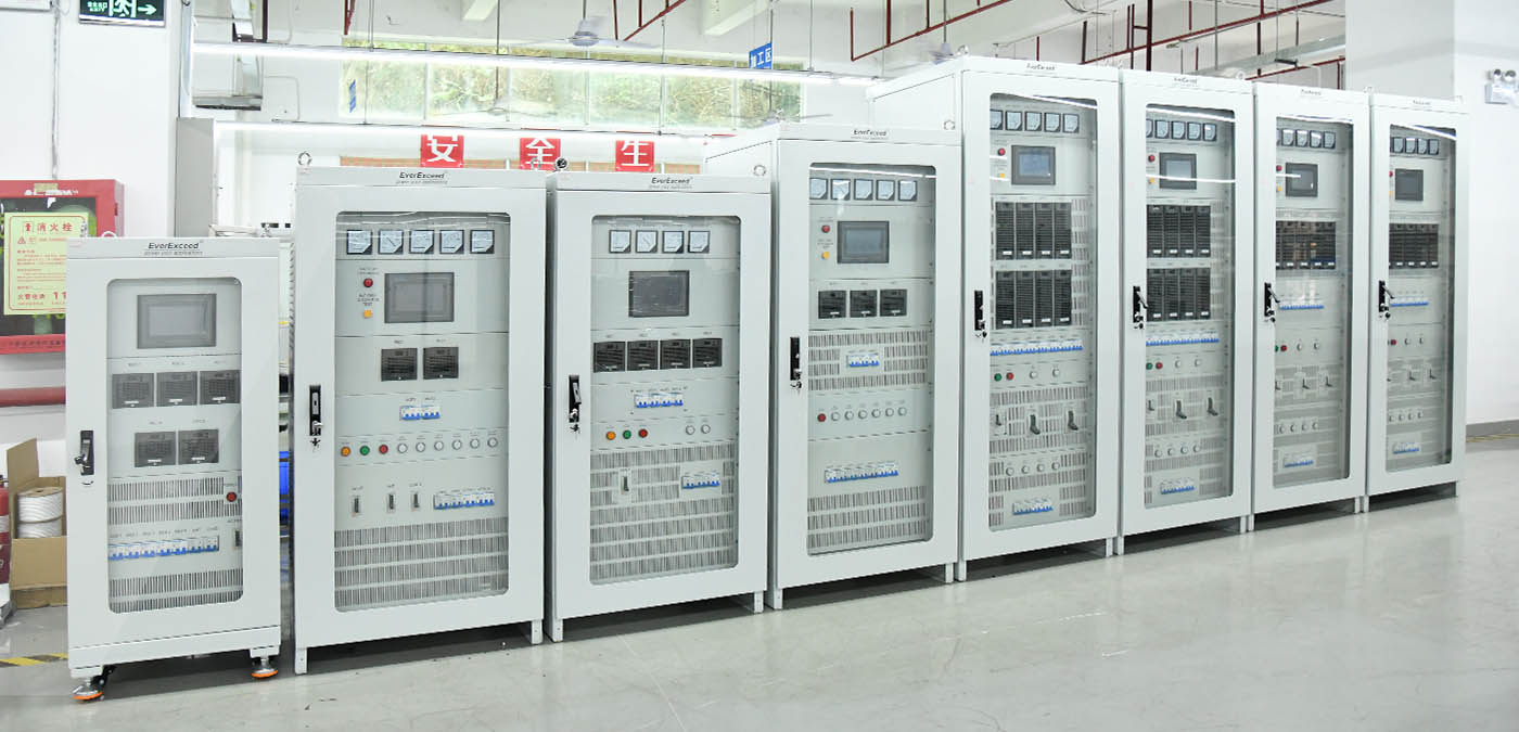 Ładowarka modułowa DC serii HF 125V200A do stacji elektroenergetycznej